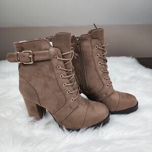 Top Moda Size 6.5 Leslie Brown Faux Suede Lace Up Boots